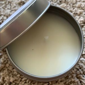 Cucumber scented candle